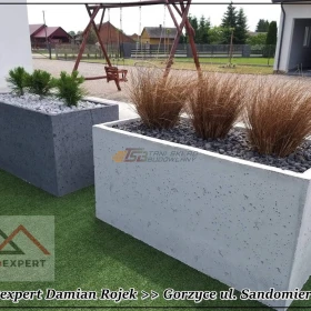  Nowoczesne betonowe DONICE 40x40x80 ogrodowe z betonu architektonicznego