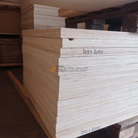 sklejka  36mm ; 745x2050mm ; 750x1500mm