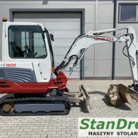 Minikoparka Takeuchi TB 228